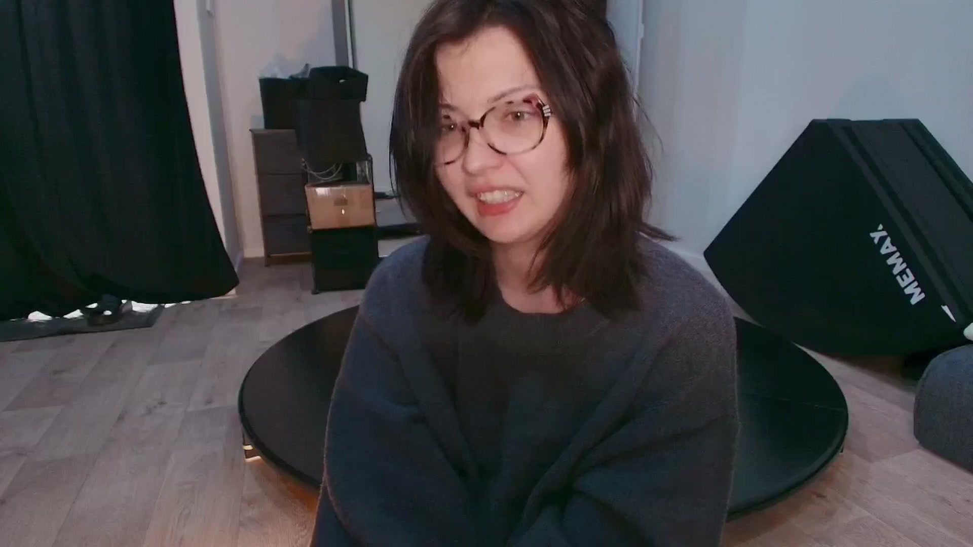 Gallery image thumbnail from RoomToAvoid's myfreecams stream on, 11/06/2025, 05:05 image 20 of 20