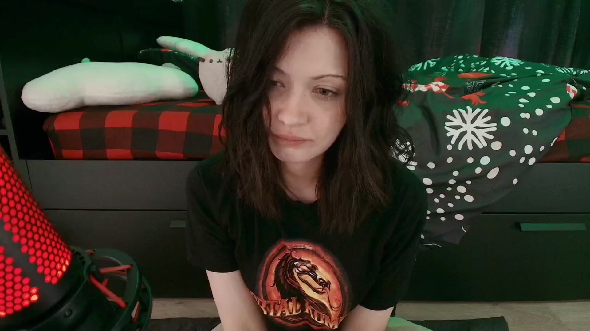 Gallery image thumbnail from RoomToAvoid's myfreecams stream on, 12/18/2025, 24:01 image 7 of 20