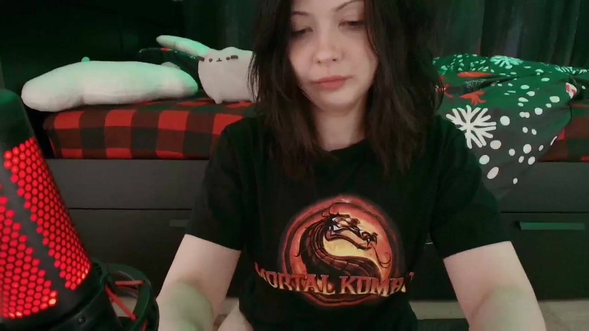 Gallery image thumbnail from RoomToAvoid's myfreecams stream on, 12/18/2025, 24:01 image 12 of 20