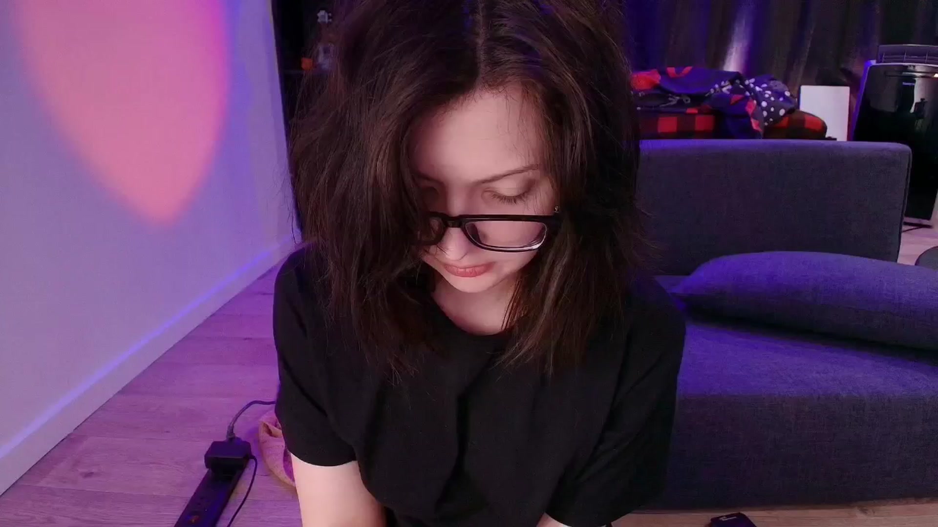 Gallery image thumbnail from RoomToAvoid's myfreecams stream on, 12/24/2025, 09:22 image 3 of 20