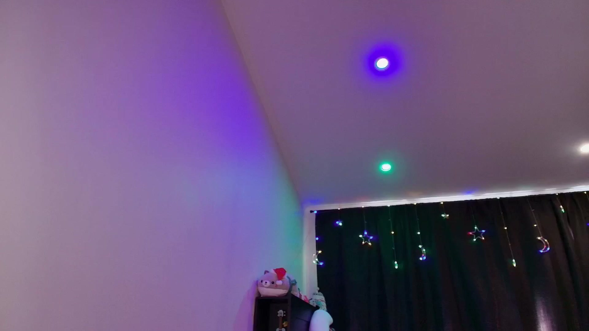 Gallery image thumbnail from RoomToAvoid's myfreecams stream on, 12/25/2025, 08:38 image 20 of 20