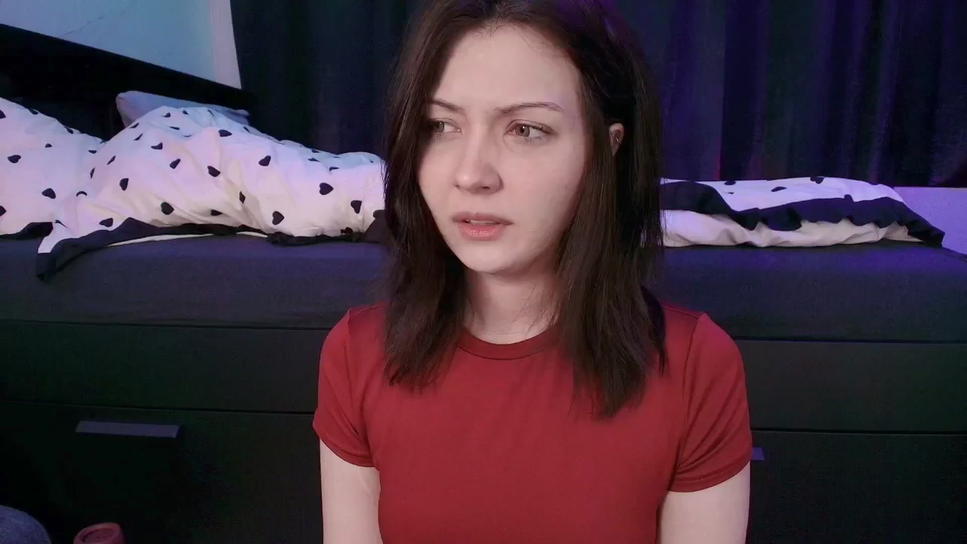 Gallery image thumbnail from RoomToAvoid's myfreecams stream on, 01/26/2026, 01:08 image 3 of 20