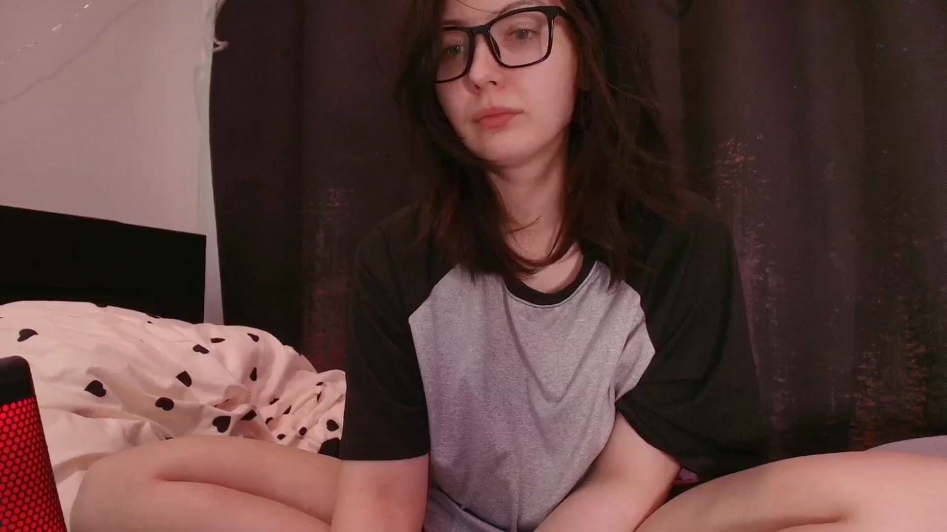Gallery image thumbnail from RoomToAvoid's myfreecams stream on, 01/26/2026, 23:25 image 15 of 20