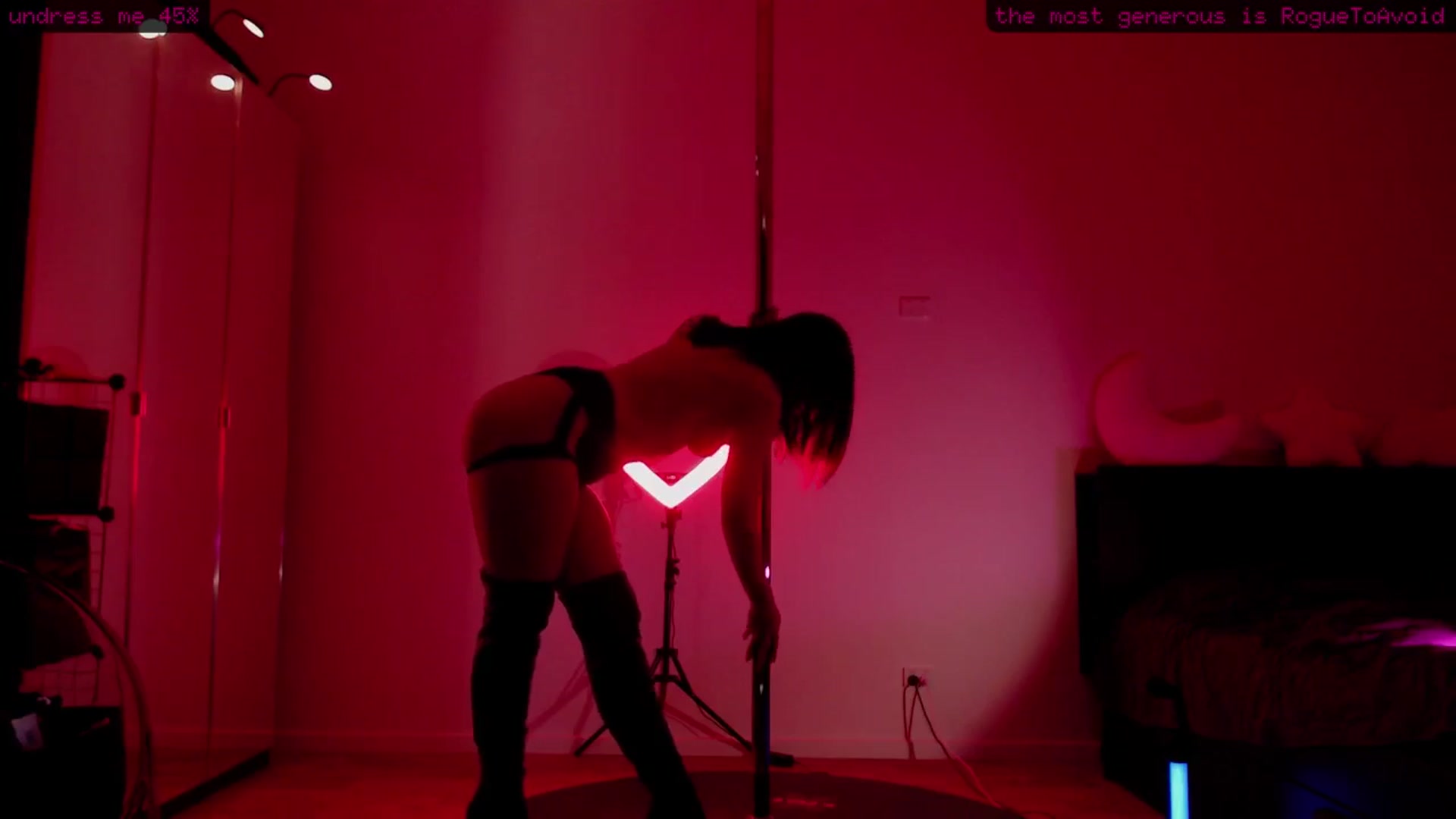 Gallery image thumbnail from RoomToAvoid's myfreecams stream on, 02/18/2026, 04:06 image 14 of 20