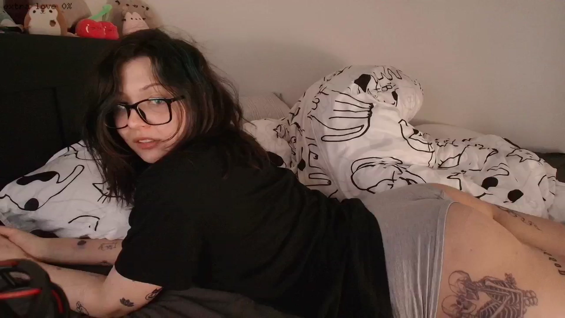 Gallery image thumbnail from RoomToAvoid's myfreecams stream on, 03/13/2026, 04:59 image 11 of 20