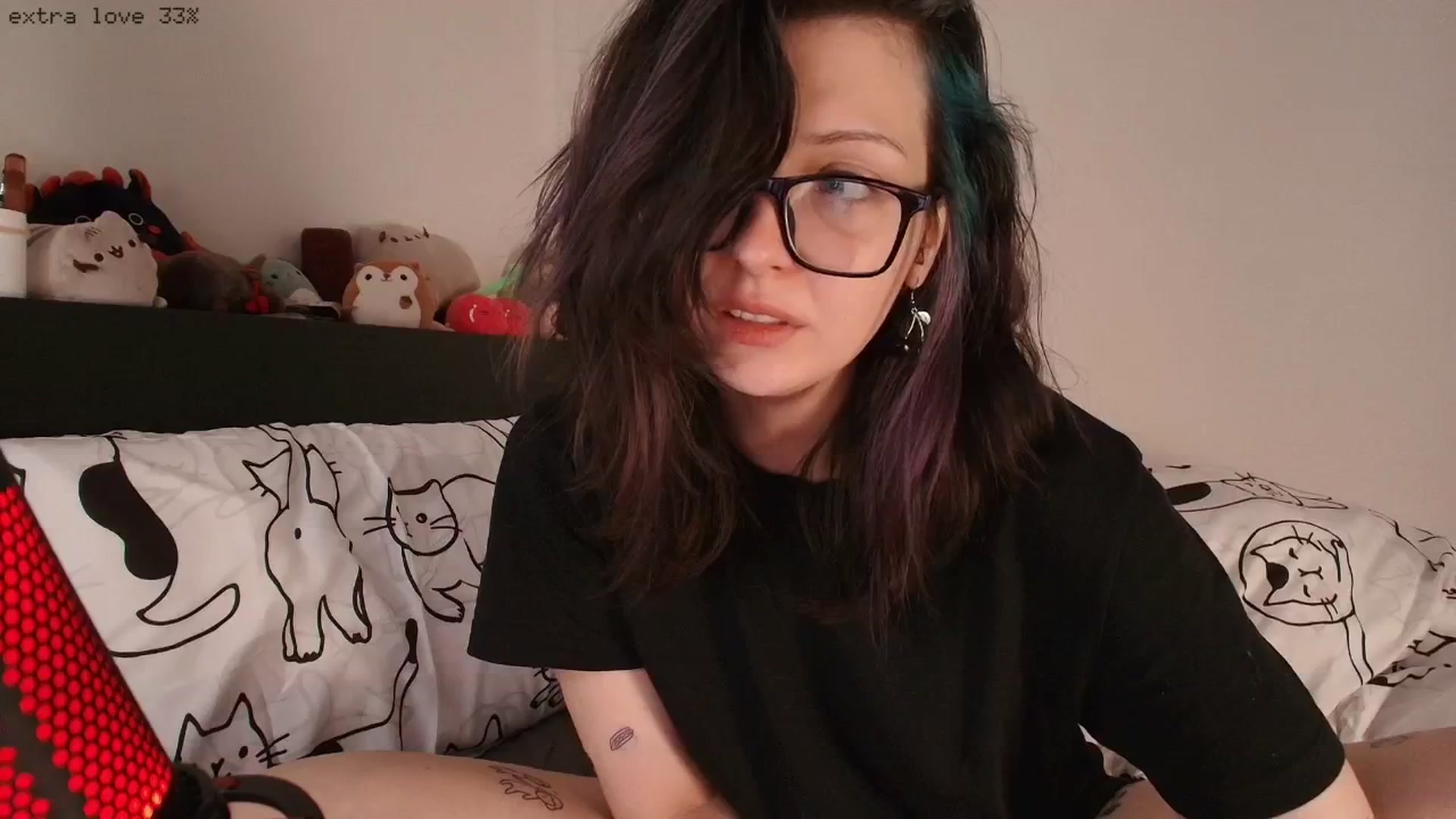 Gallery image thumbnail from RoomToAvoid's myfreecams stream on, 03/13/2026, 04:59 image 18 of 20