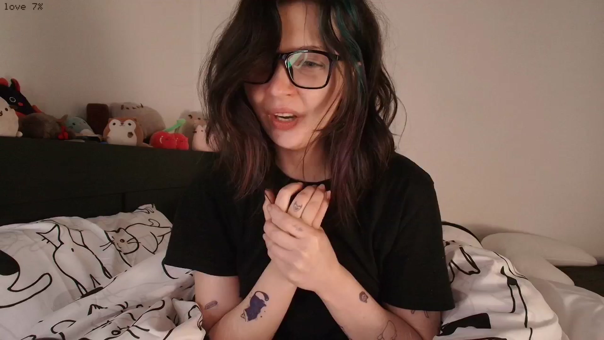 Gallery image thumbnail from RoomToAvoid's myfreecams stream on, 03/13/2026, 04:59 image 1 of 20
