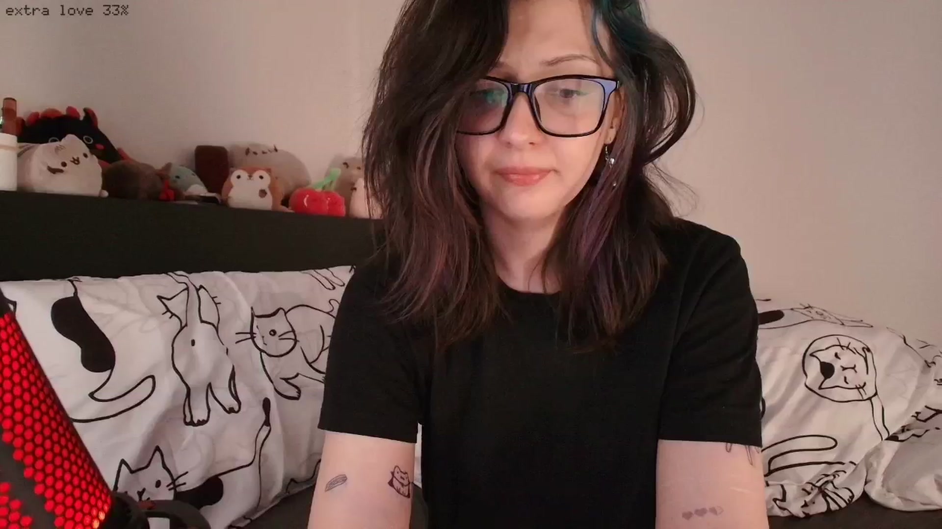 Gallery image thumbnail from RoomToAvoid's myfreecams stream on, 03/13/2026, 04:59 image 19 of 20