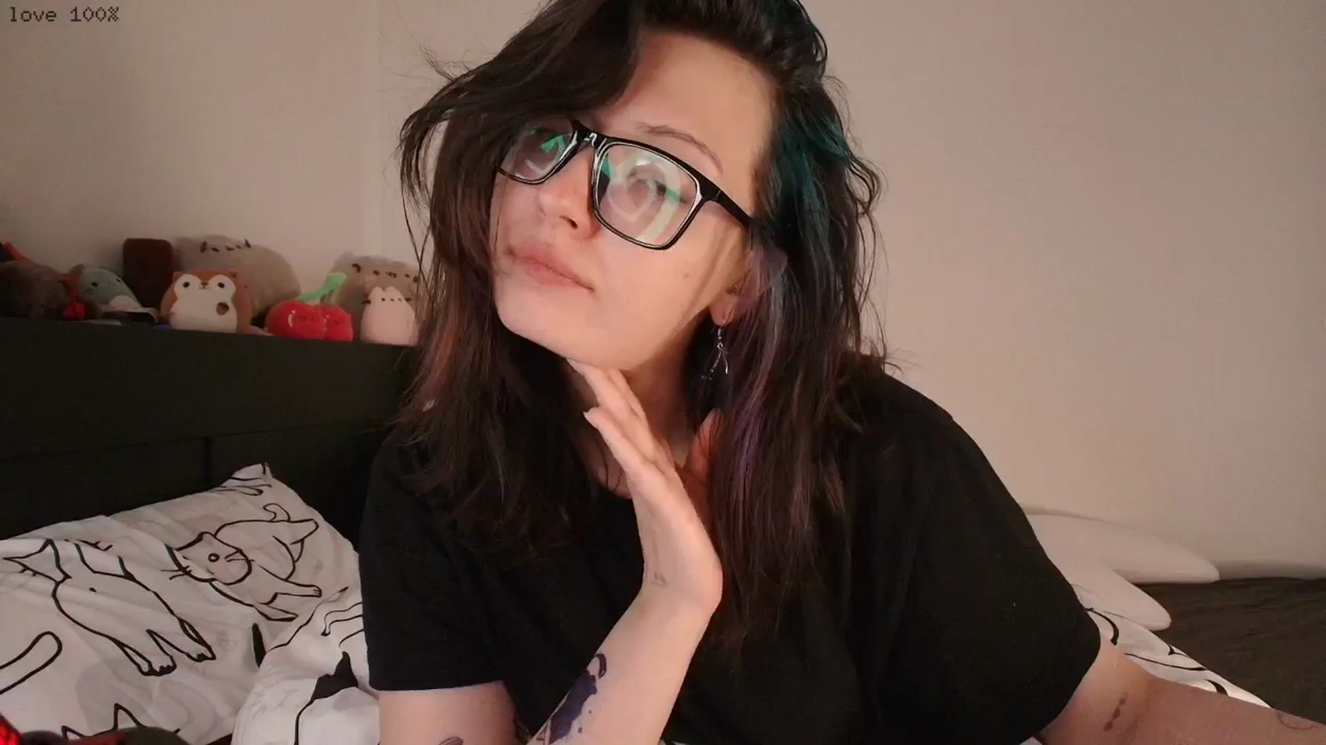 Gallery image thumbnail from RoomToAvoid's myfreecams stream on, 03/13/2026, 04:59 image 10 of 20