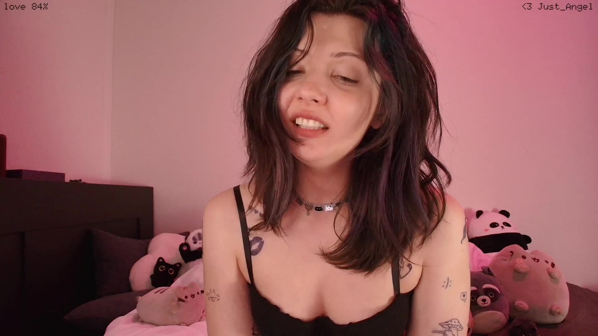 Gallery image thumbnail from RoomToAvoid's myfreecams stream on, 03/14/2026, 02:36 image 14 of 20