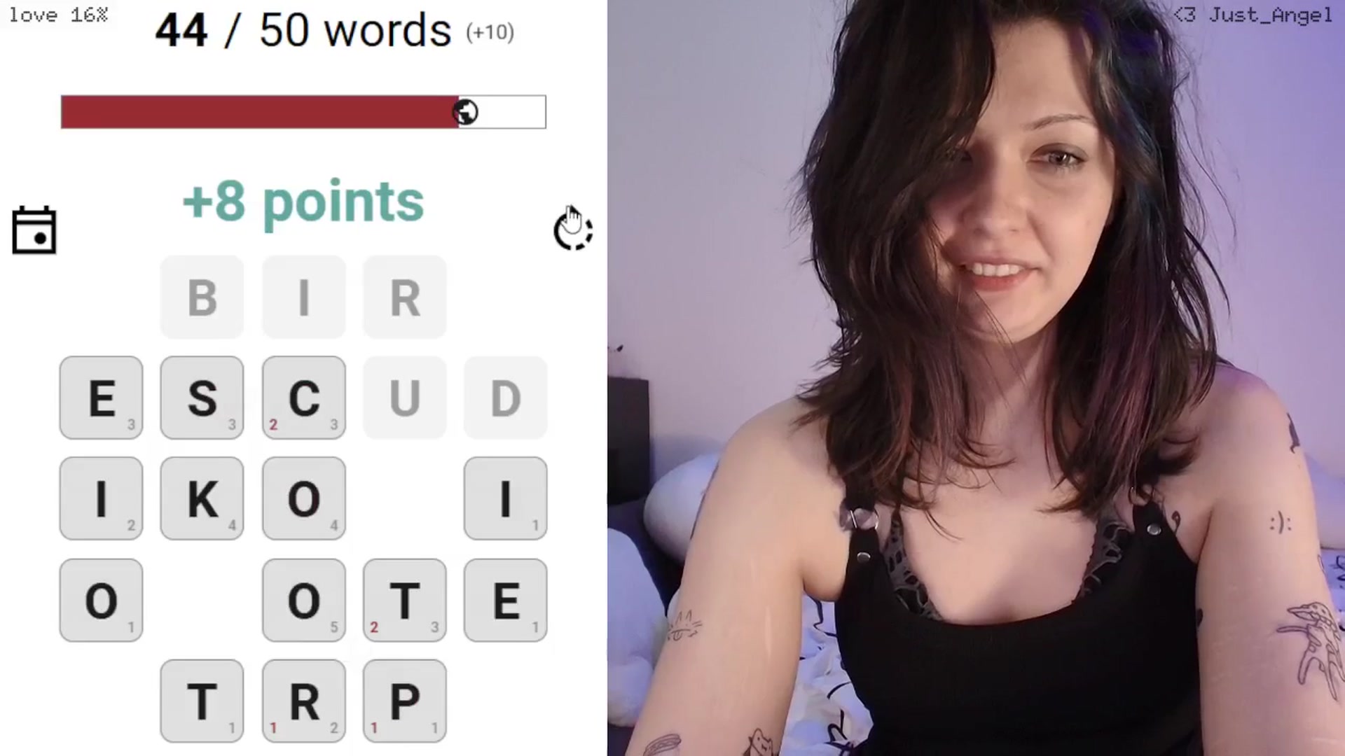 Gallery image thumbnail from RoomToAvoid's myfreecams stream on, 03/15/2026, 01:38 image 16 of 20