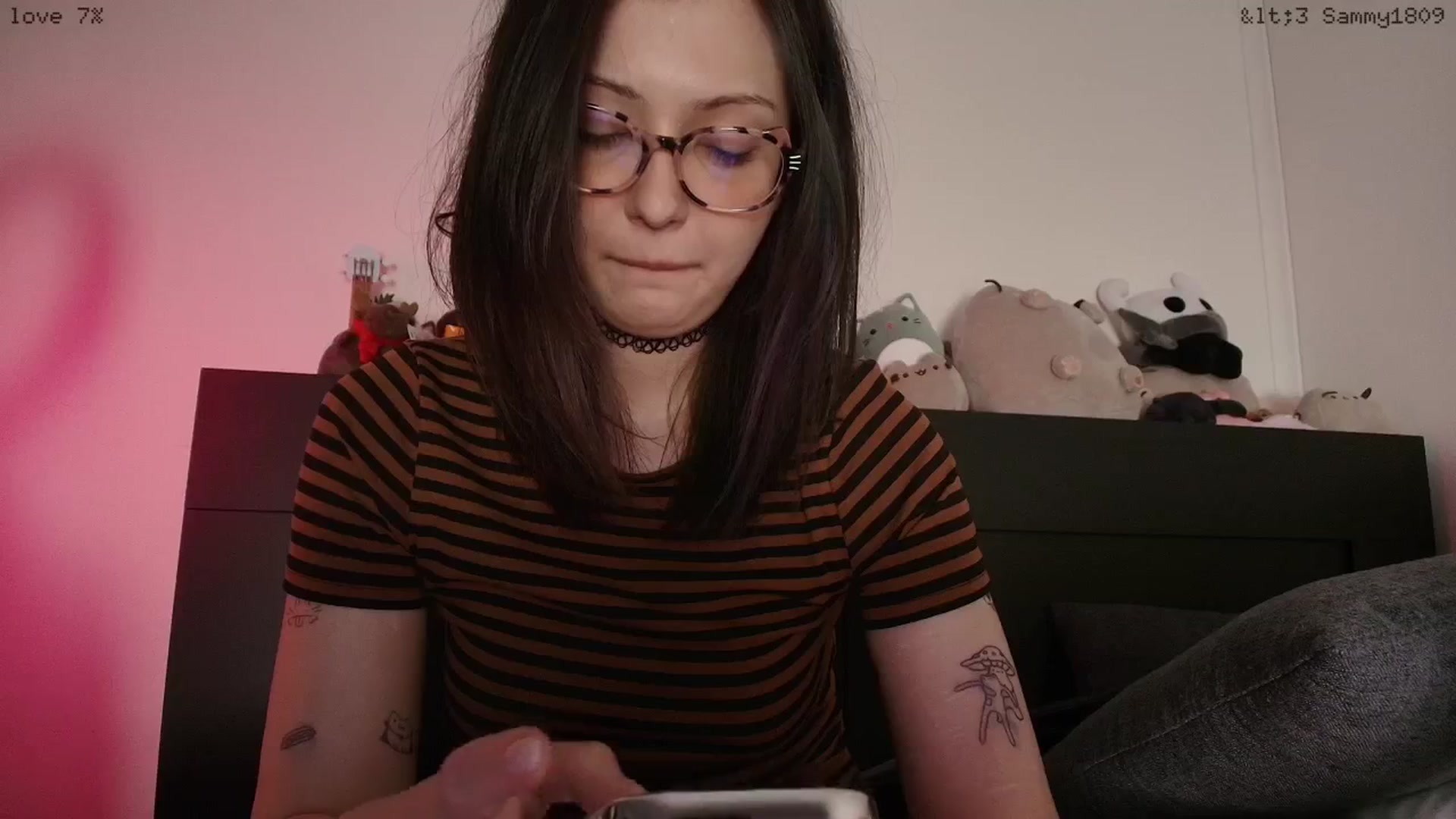 Gallery image thumbnail from RoomToAvoid's myfreecams stream on, 03/18/2026, 02:12 image 14 of 20