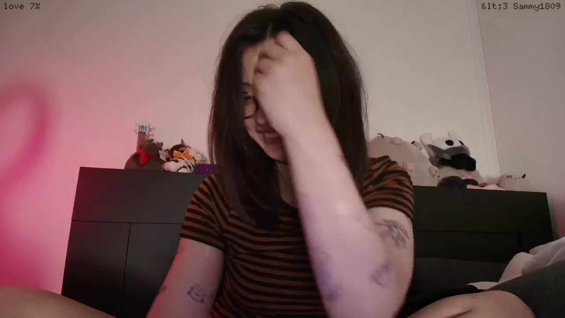 Gallery image thumbnail from RoomToAvoid's myfreecams stream on, 03/18/2026, 02:12 image 15 of 20
