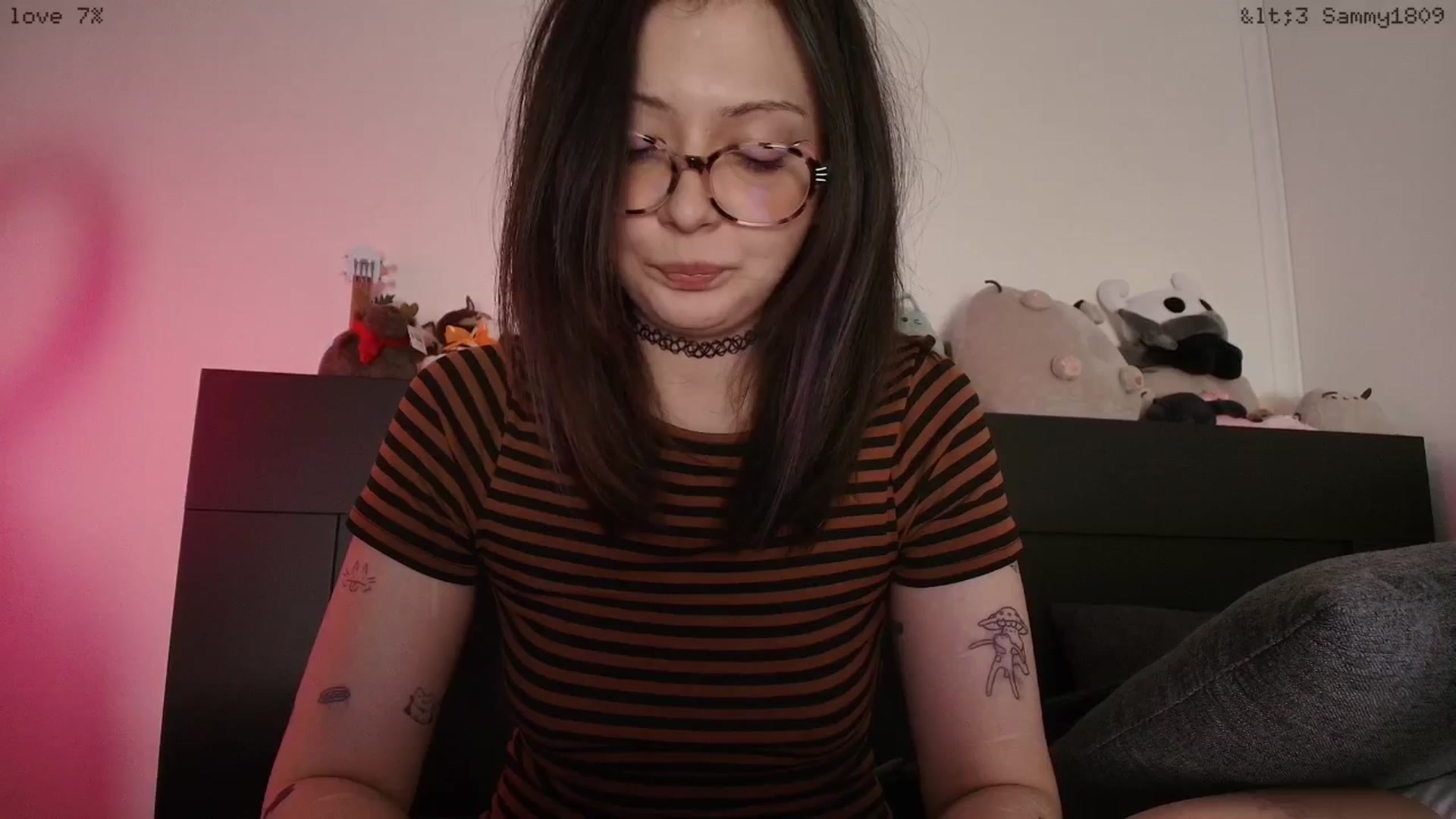 Gallery image thumbnail from RoomToAvoid's myfreecams stream on, 03/18/2026, 02:12 image 12 of 20