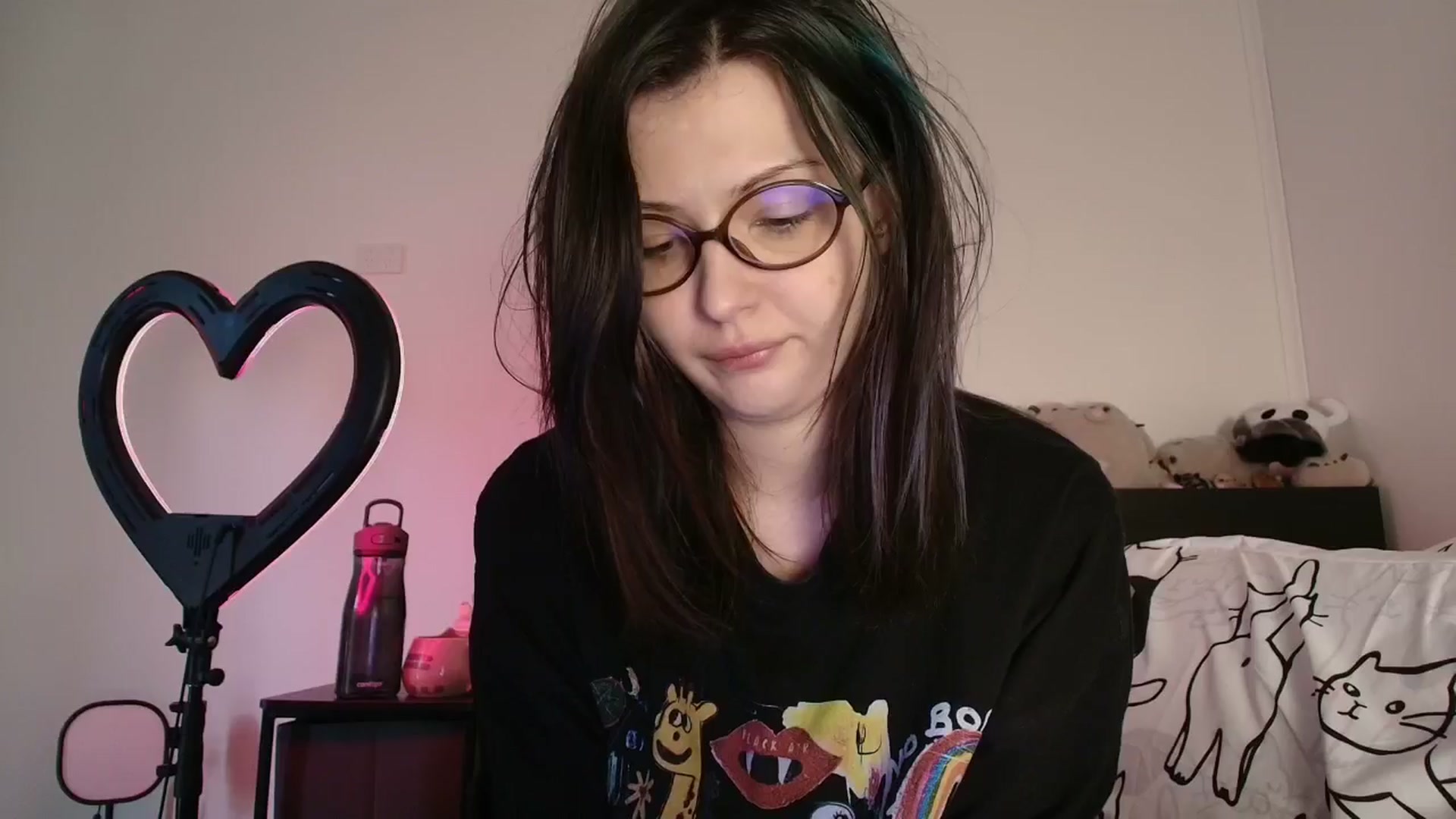 Gallery image thumbnail from RoomToAvoid's myfreecams stream on, 03/28/2026, 02:48 image 11 of 20