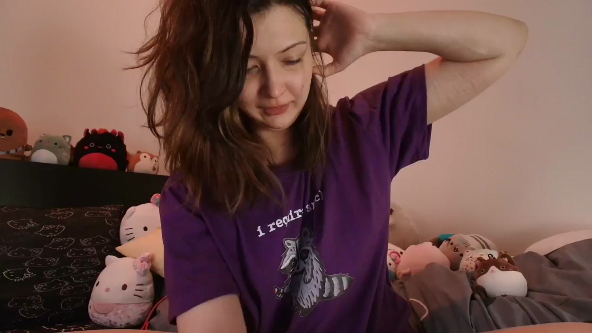 Gallery image thumbnail from RoomToAvoid's myfreecams stream on, 04/07/2026, 03:36 image 17 of 20