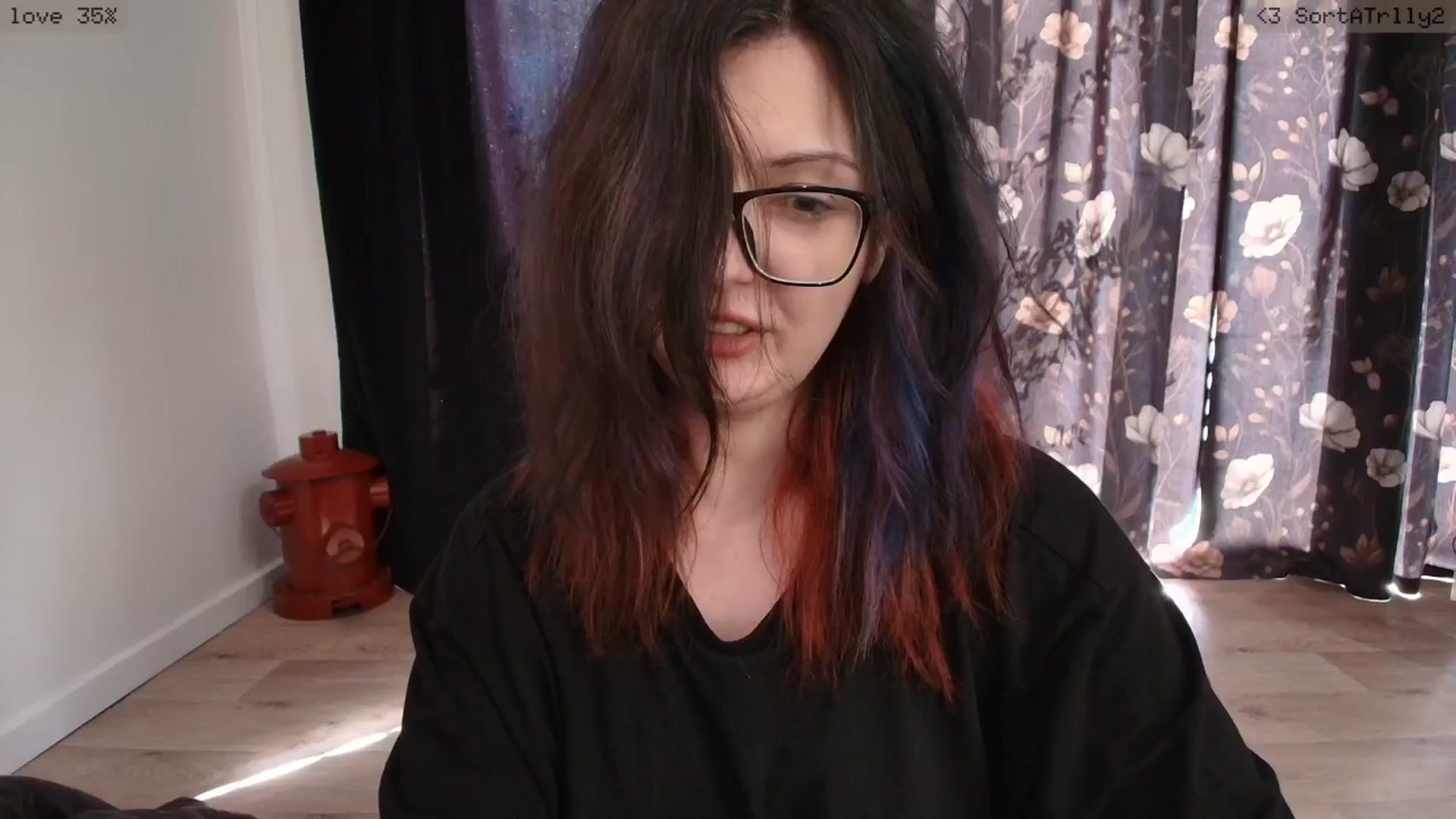 Gallery image thumbnail from RoomToAvoid's myfreecams stream on, 04/17/2026, 06:47 image 1 of 20