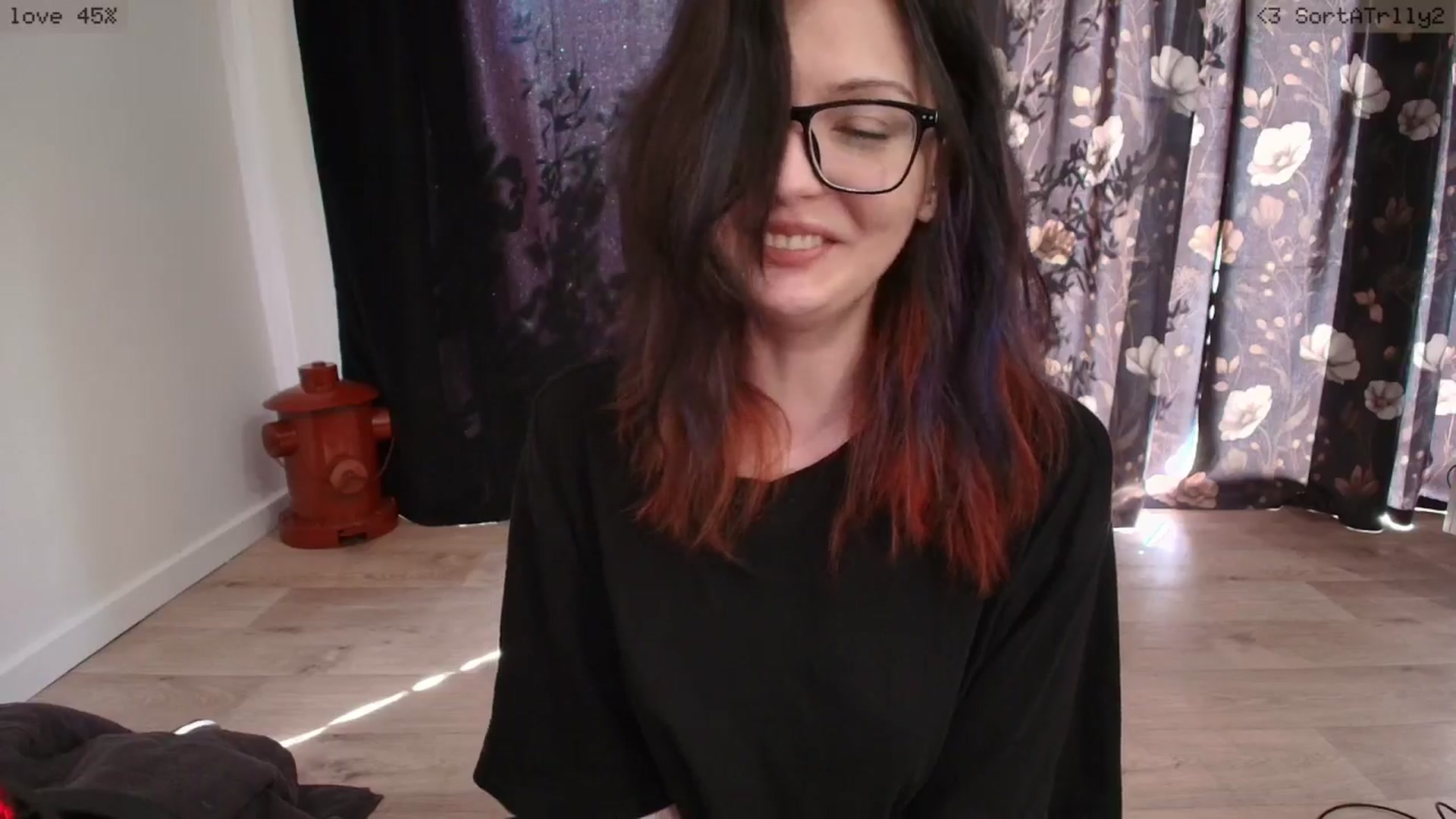 Gallery image thumbnail from RoomToAvoid's myfreecams stream on, 04/17/2026, 06:47 image 3 of 20