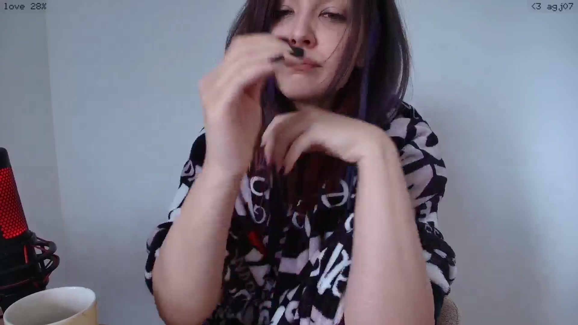 Gallery image thumbnail from RoomToAvoid's myfreecams stream on, 04/26/2026, 09:26 image 18 of 20