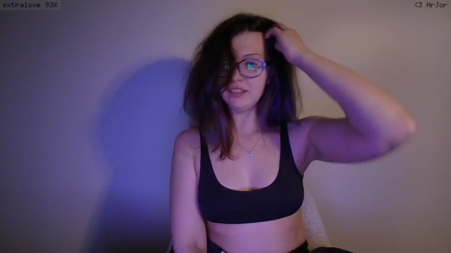 Gallery image thumbnail from RoomToAvoid's myfreecams stream on, 04/27/2026, 17:50 image 19 of 20