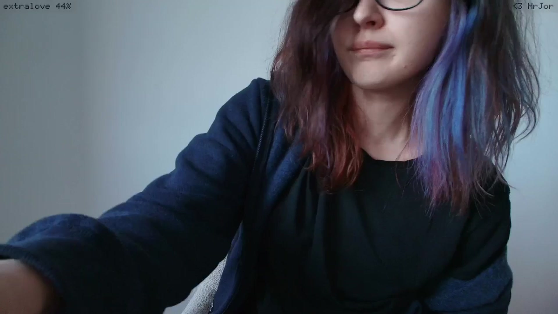 Gallery image thumbnail from RoomToAvoid's myfreecams stream on, 04/27/2026, 17:50 image 17 of 20