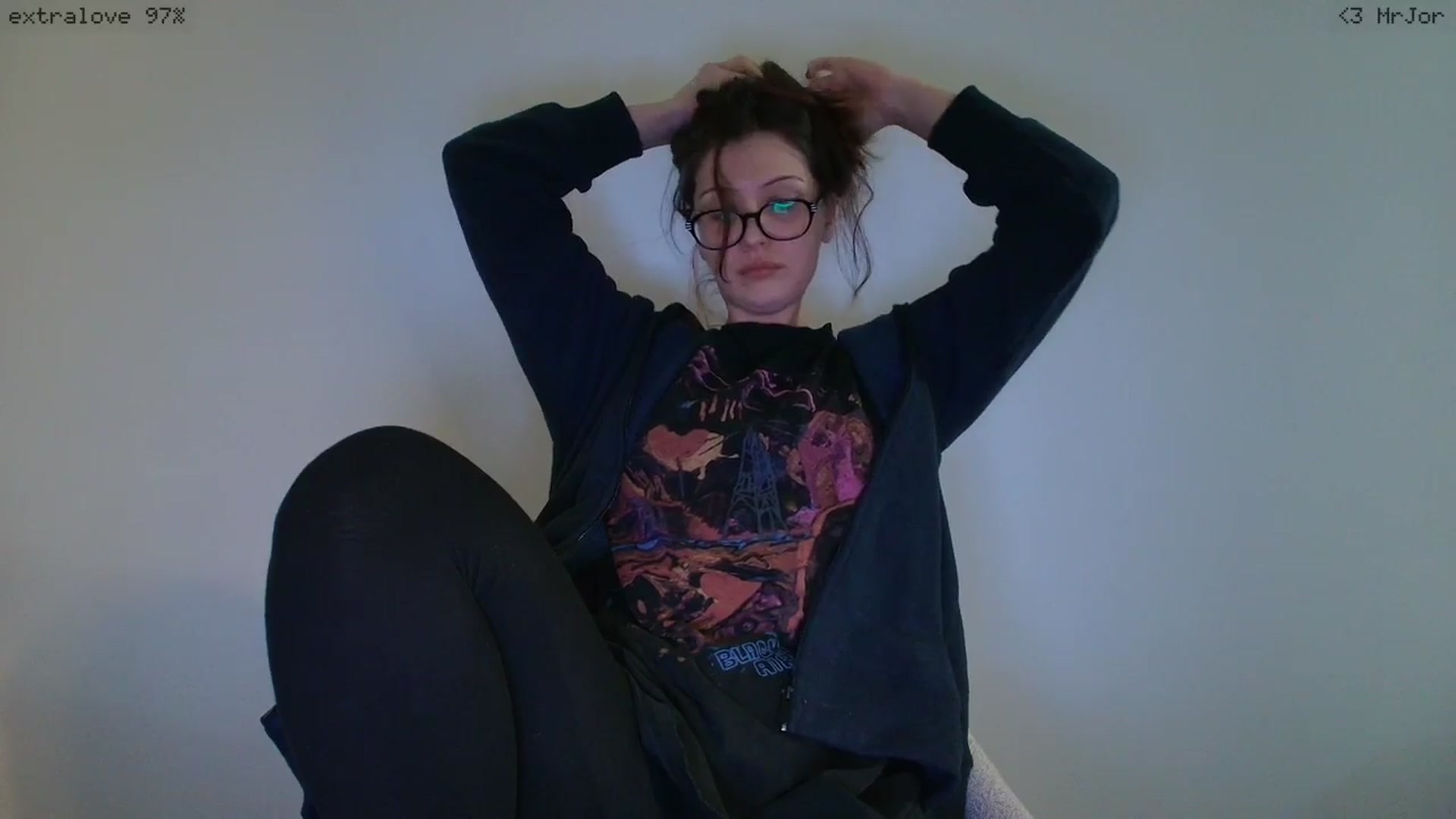Gallery image thumbnail from RoomToAvoid's myfreecams stream on, 04/27/2026, 18:53 image 13 of 20