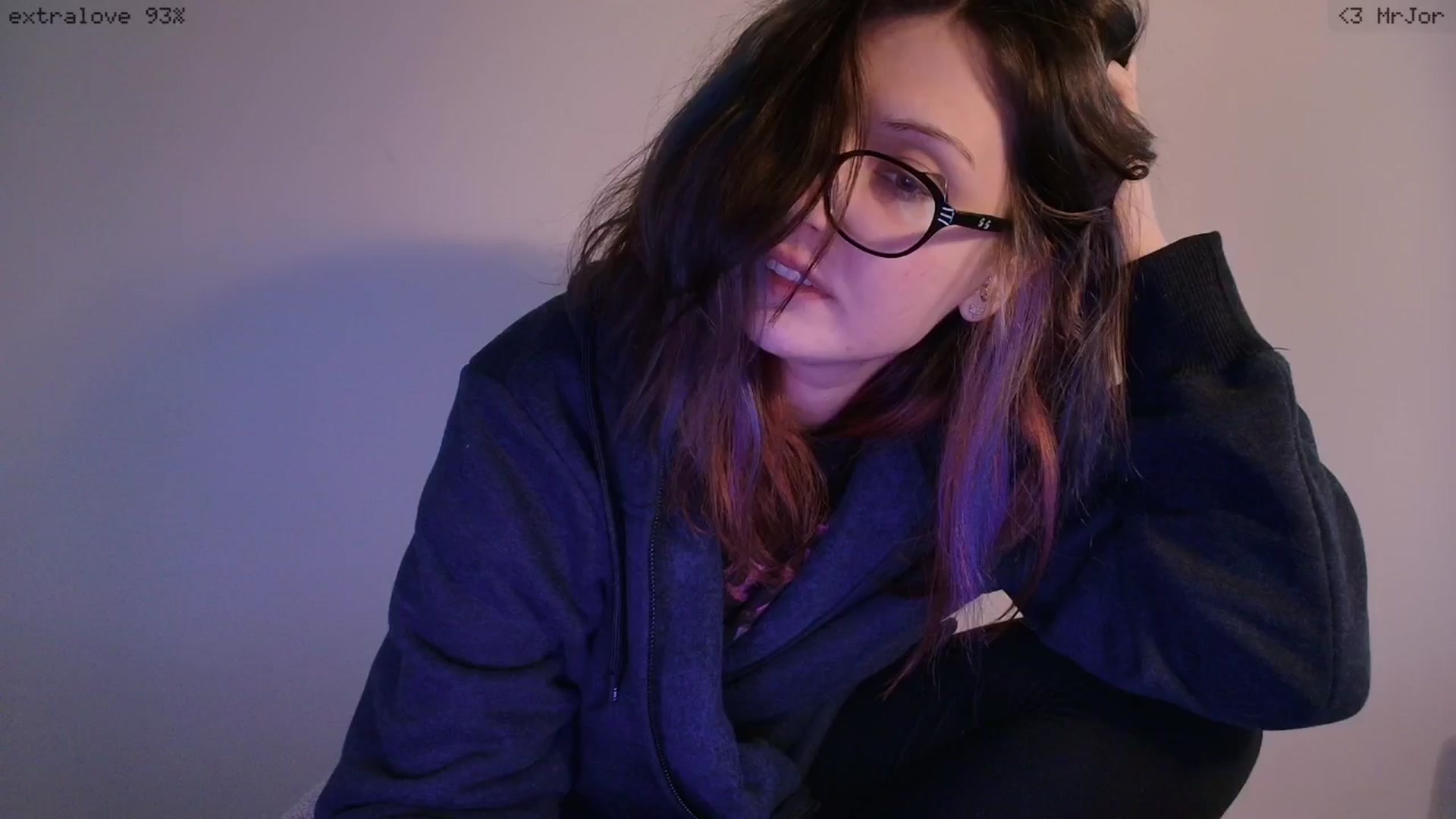 Gallery image thumbnail from RoomToAvoid's myfreecams stream on, 04/27/2026, 18:53 image 1 of 20