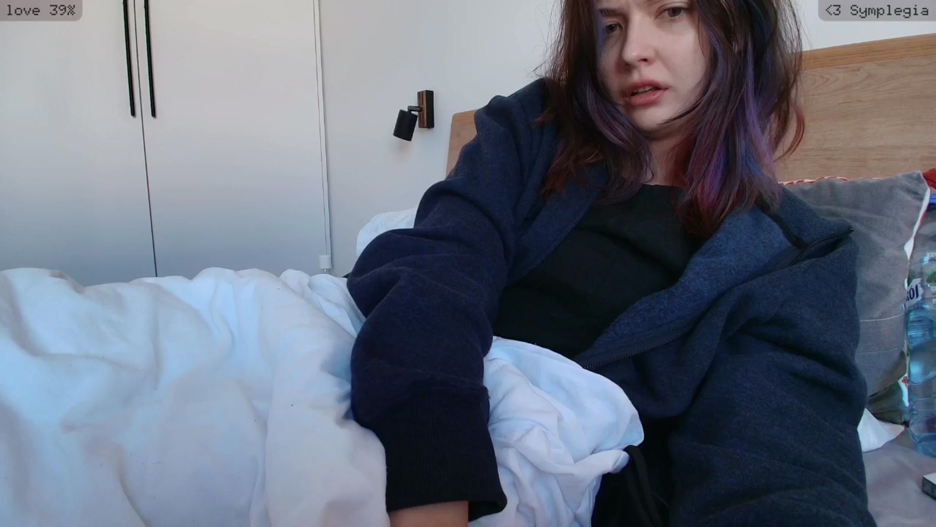 Gallery image thumbnail from RoomToAvoid's myfreecams stream on, 04/29/2026, 17:49 image 9 of 20