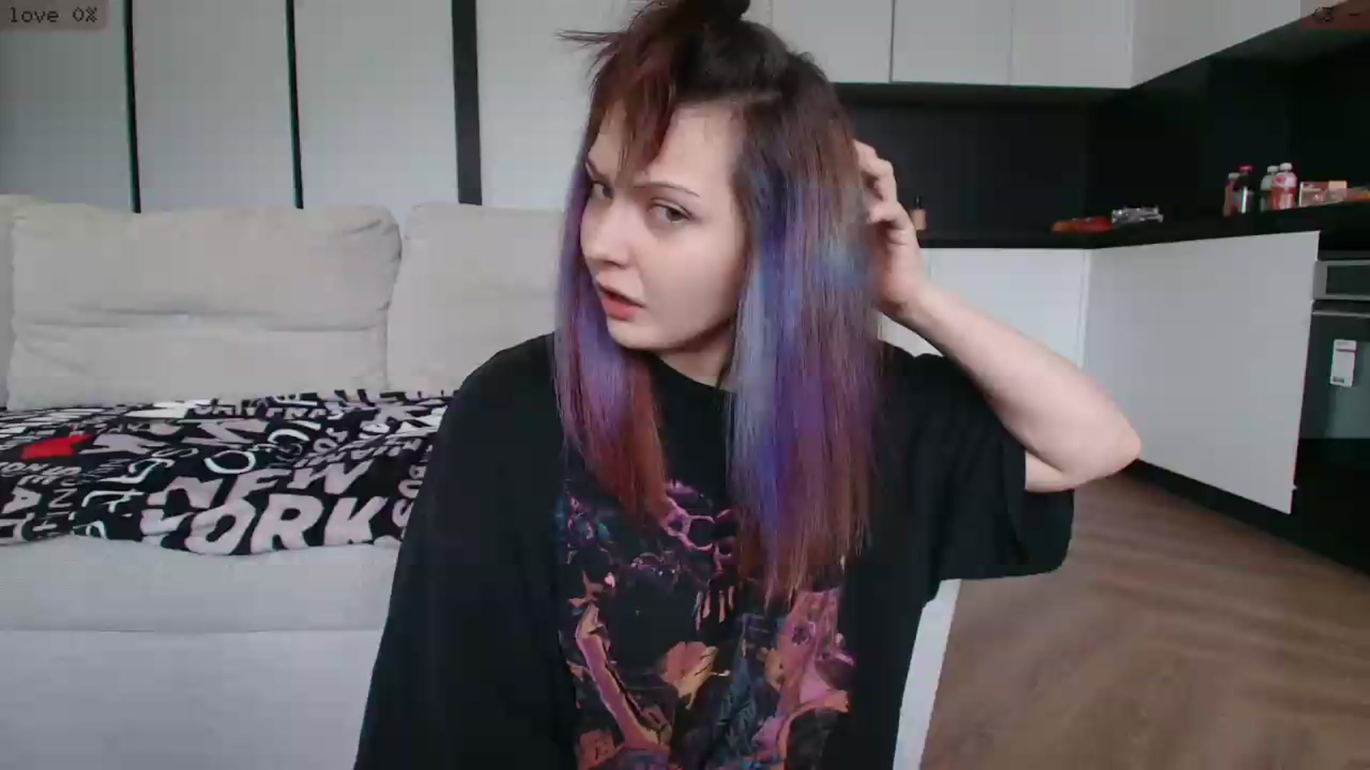 Gallery image thumbnail from RoomToAvoid's myfreecams stream on, 05/13/2026, 11:07 image 18 of 20