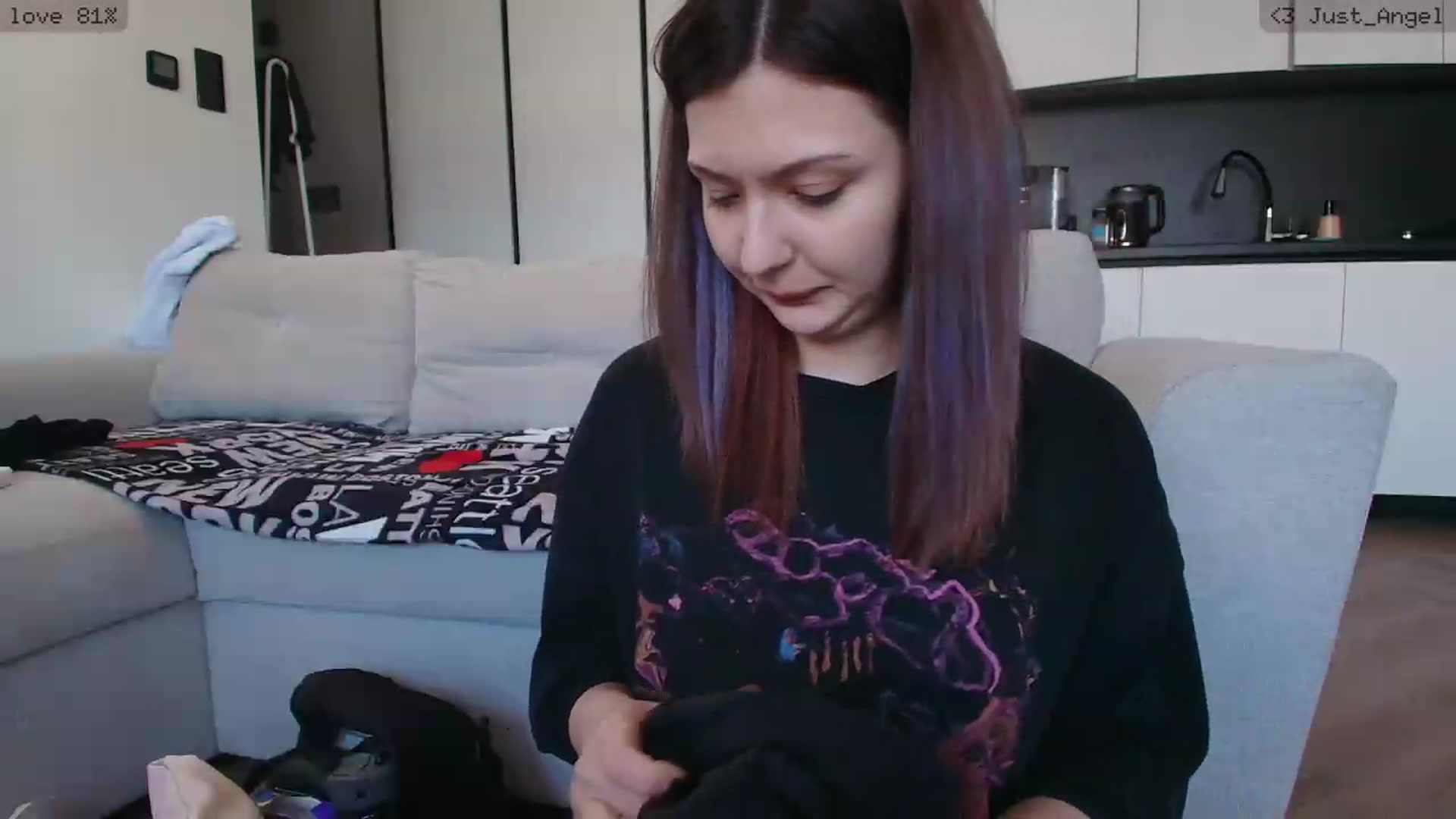 Gallery image thumbnail from RoomToAvoid's myfreecams stream on, 05/13/2026, 15:35 image 16 of 20
