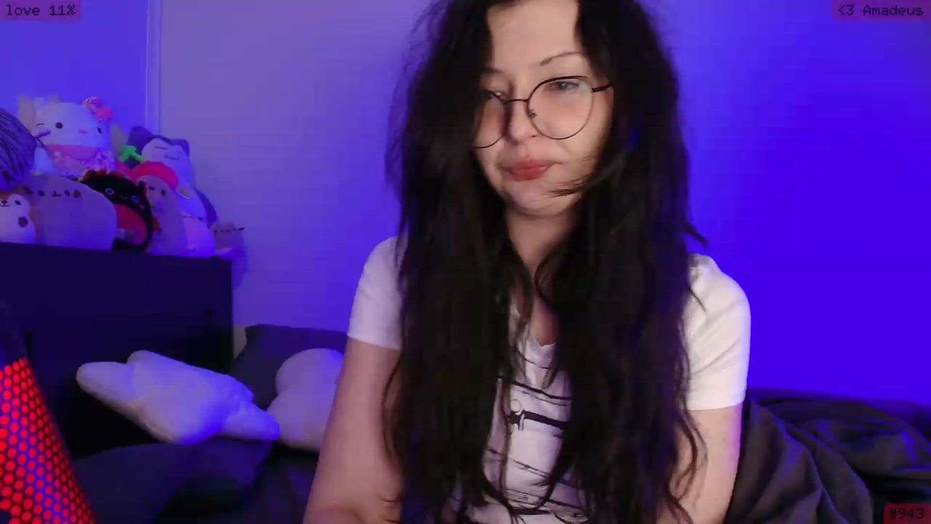 Gallery image thumbnail from RoomToAvoid's myfreecams stream on, 05/28/2026, 03:39 image 20 of 20