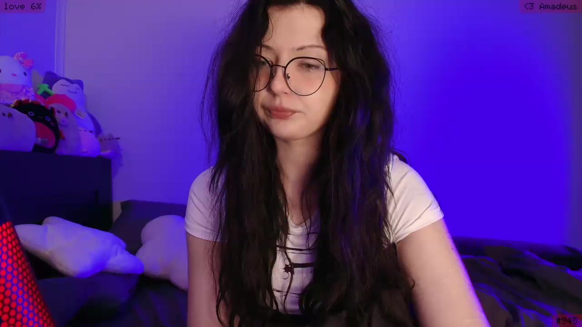 Gallery image thumbnail from RoomToAvoid's myfreecams stream on, 05/28/2026, 03:39 image 13 of 20