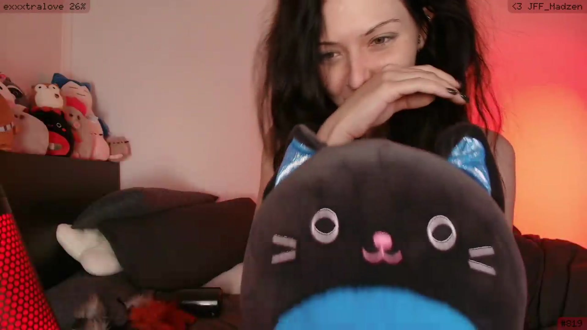 Gallery image thumbnail from RoomToAvoid's myfreecams stream on, 05/29/2026, 05:11 image 15 of 20