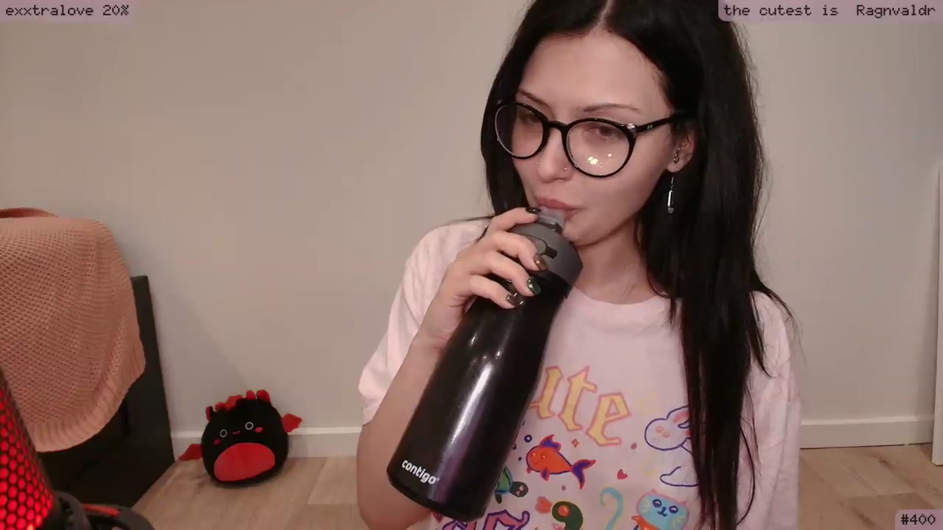 Gallery image thumbnail from RoomToAvoid's myfreecams stream on, 06/03/2026, 05:13 image 14 of 20