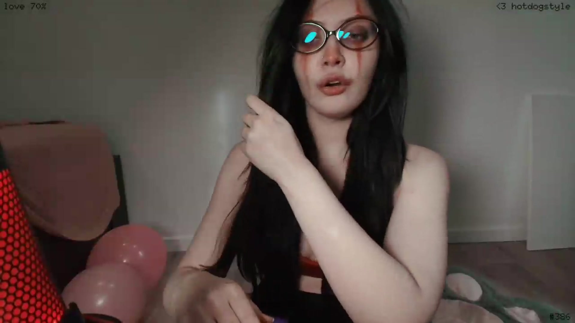 Gallery image thumbnail from RoomToAvoid's myfreecams stream on, 06/04/2026, 04:49 image 18 of 20