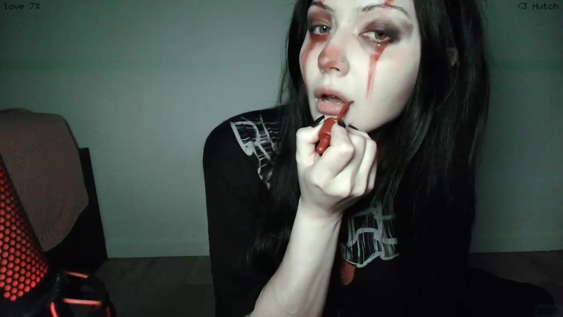 Gallery image thumbnail from RoomToAvoid's myfreecams stream on, 06/04/2026, 04:49 image 6 of 20