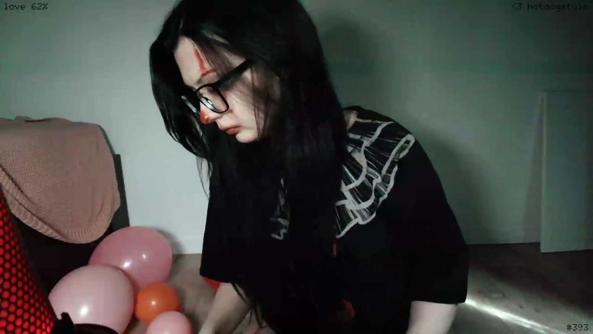 Gallery image thumbnail from RoomToAvoid's myfreecams stream on, 06/04/2026, 04:49 image 14 of 20