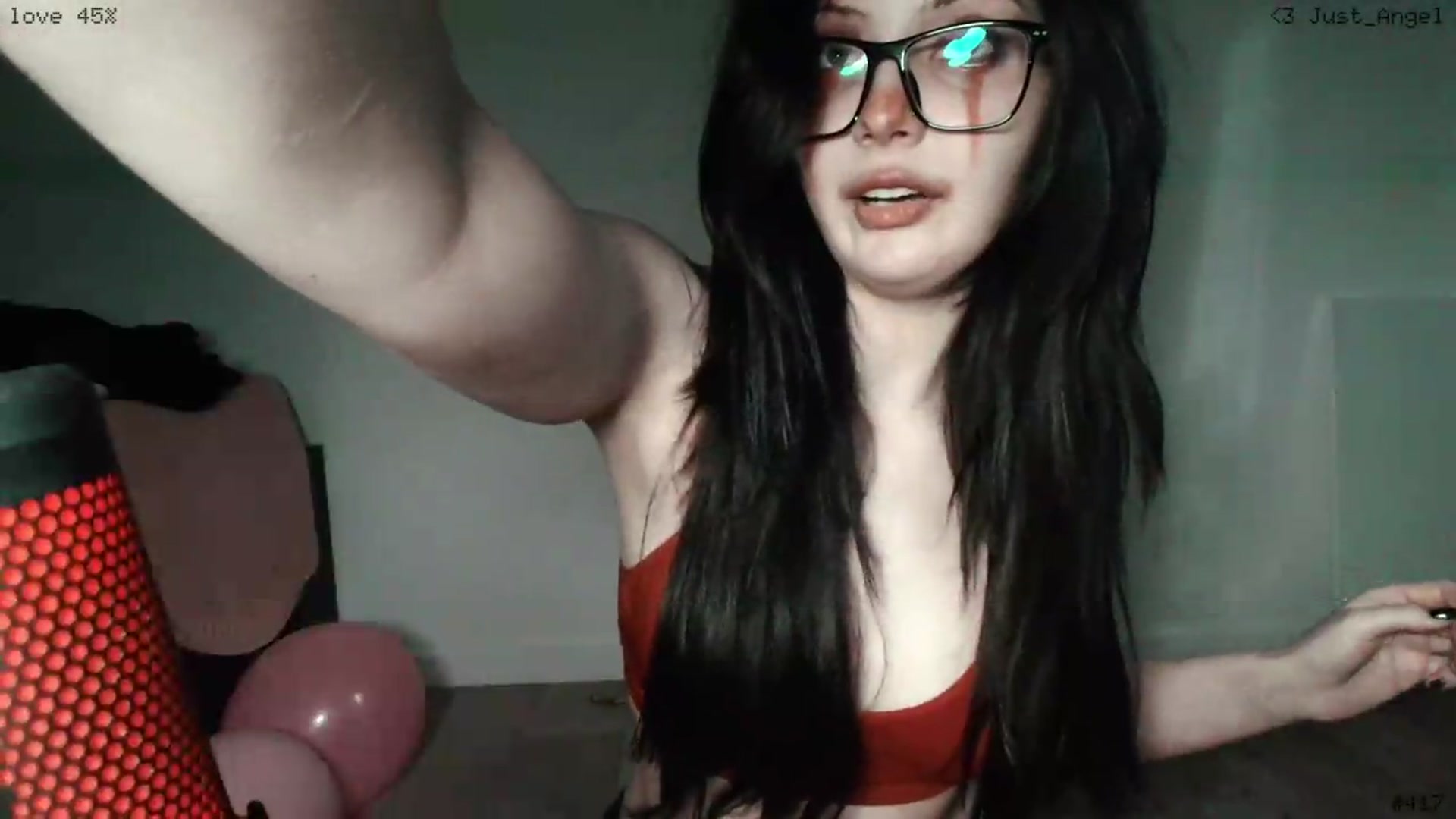 Gallery image thumbnail from RoomToAvoid's myfreecams stream on, 06/04/2026, 04:49 image 12 of 20