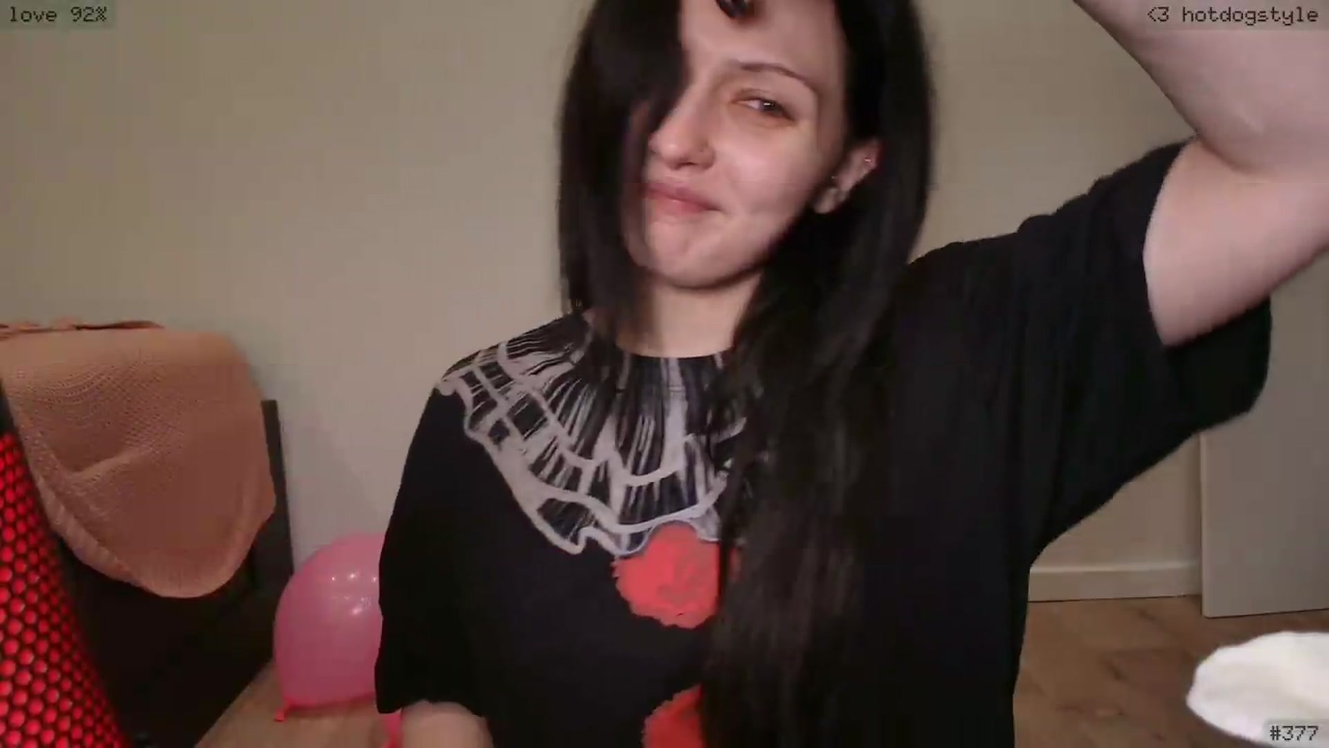 Gallery image thumbnail from RoomToAvoid's myfreecams stream on, 06/04/2026, 06:30 image 16 of 20