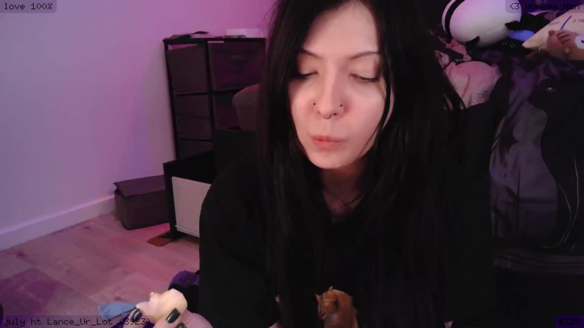 Gallery image thumbnail from RoomToAvoid's myfreecams stream on, 07/28/2026, 06:46 image 19 of 20