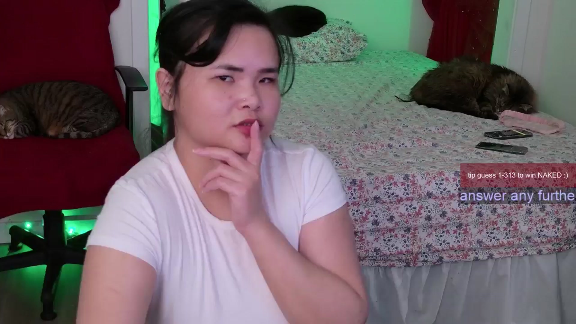 Gallery image thumbnail from Roriverse's myfreecams stream on, 11/16/2024, 23:44 image 18 of 20