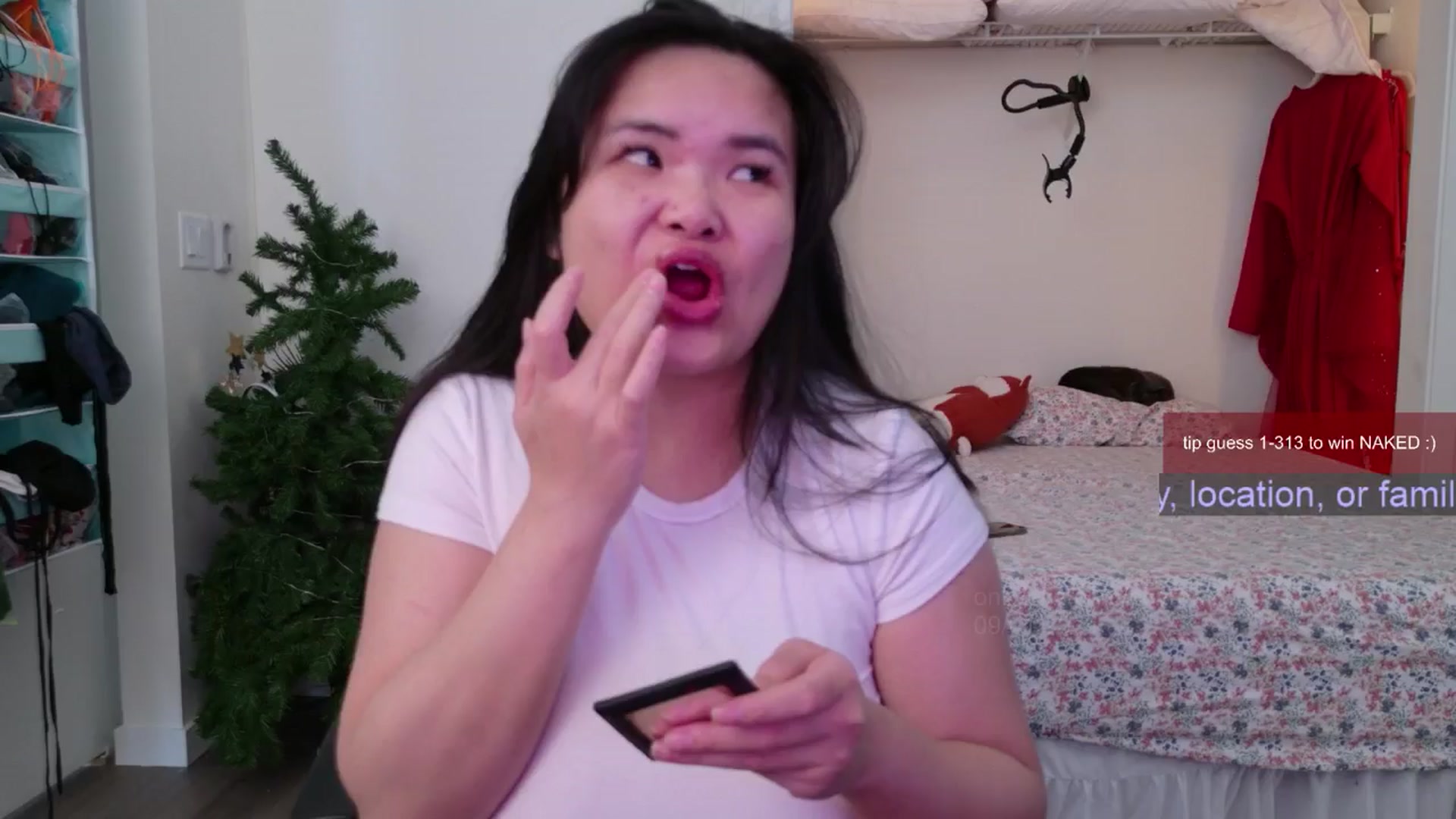 Gallery image thumbnail from Roriverse's myfreecams stream on, 11/24/2024, 19:56 image 11 of 20