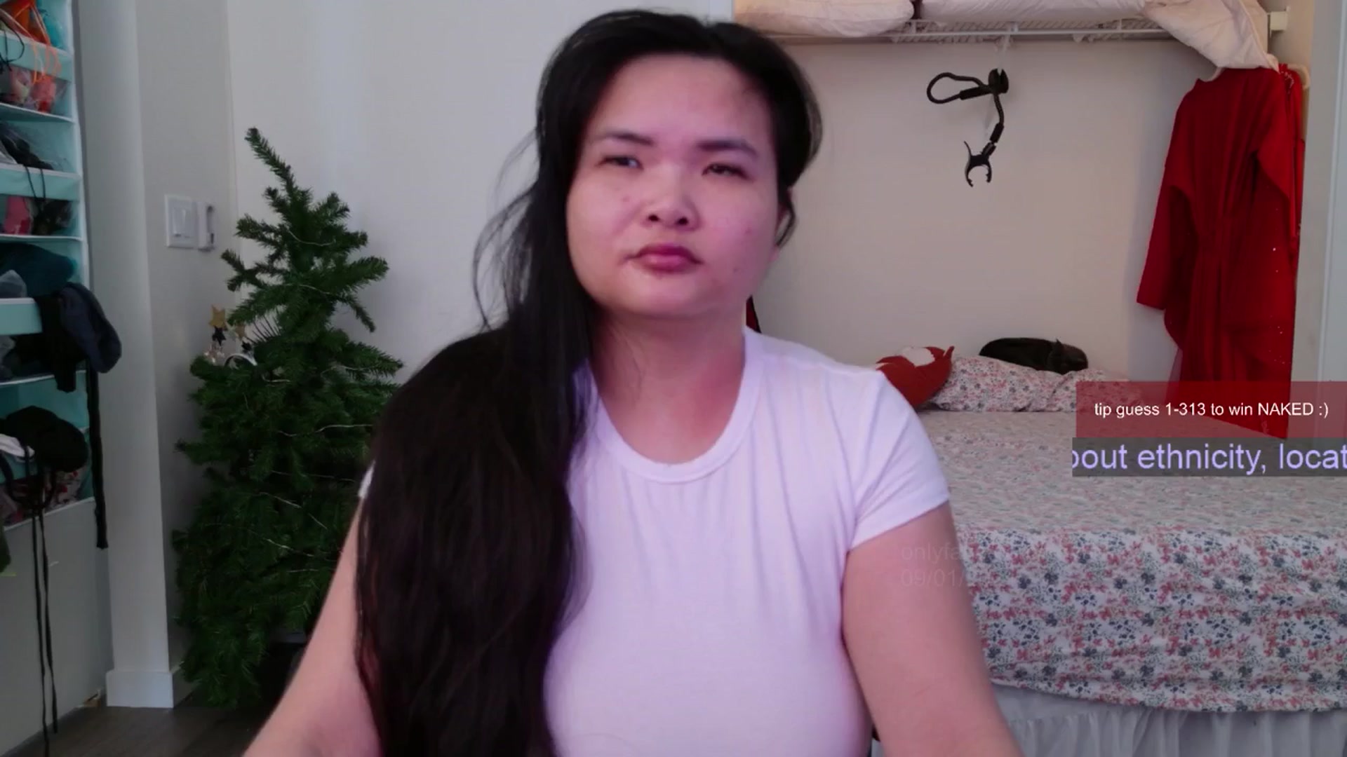 Gallery image thumbnail from Roriverse's myfreecams stream on, 11/24/2024, 19:56 image 17 of 20