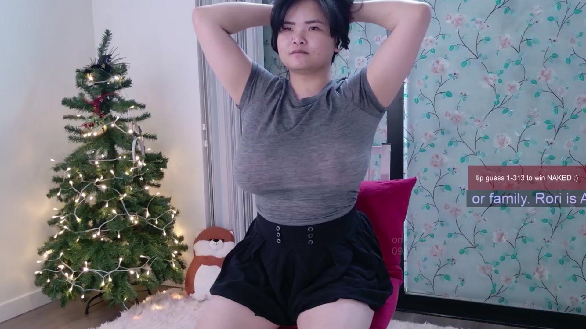 Gallery image thumbnail from Roriverse's myfreecams stream on, 12/28/2024, 21:35 image 7 of 20
