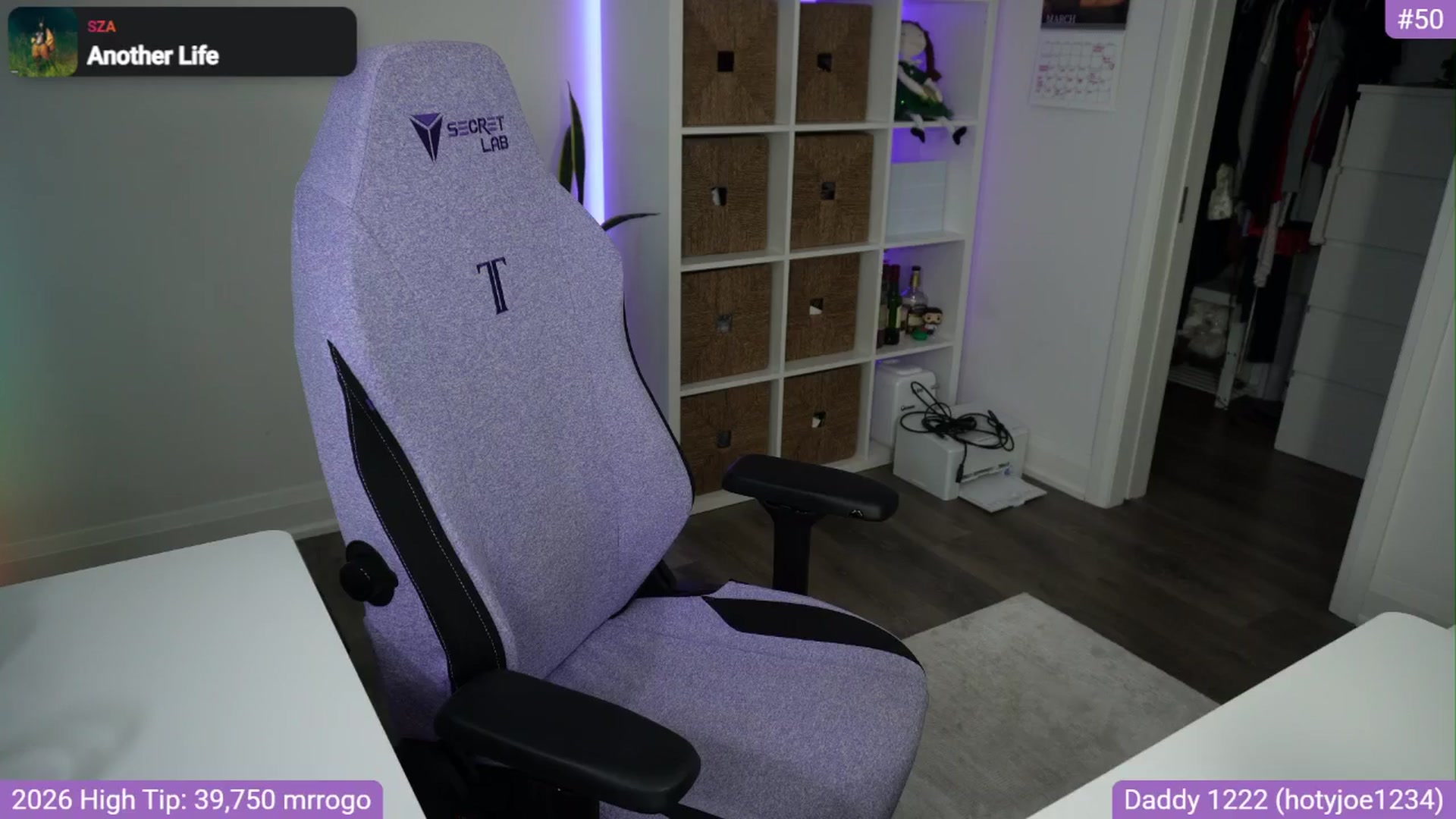 Gallery image thumbnail from RorrieGomez's myfreecams stream on, 04/01/2026, 03:28 image 13 of 20