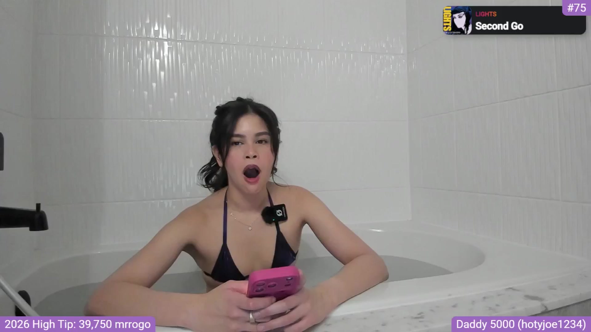 Gallery image thumbnail from RorrieGomez's myfreecams stream on, 05/01/2026, 03:11 image 14 of 20