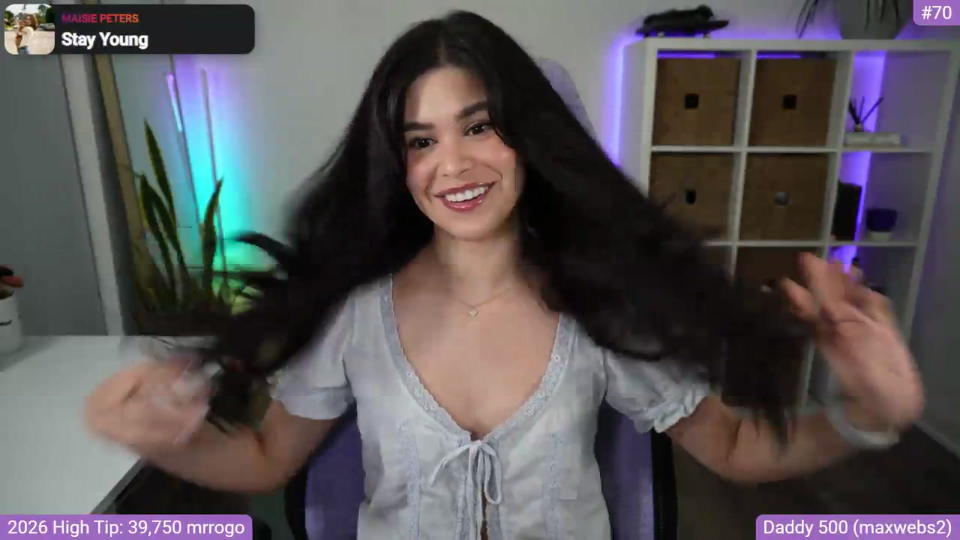 Gallery image thumbnail from RorrieGomez's myfreecams stream on, 05/20/2026, 01:39 image 19 of 20