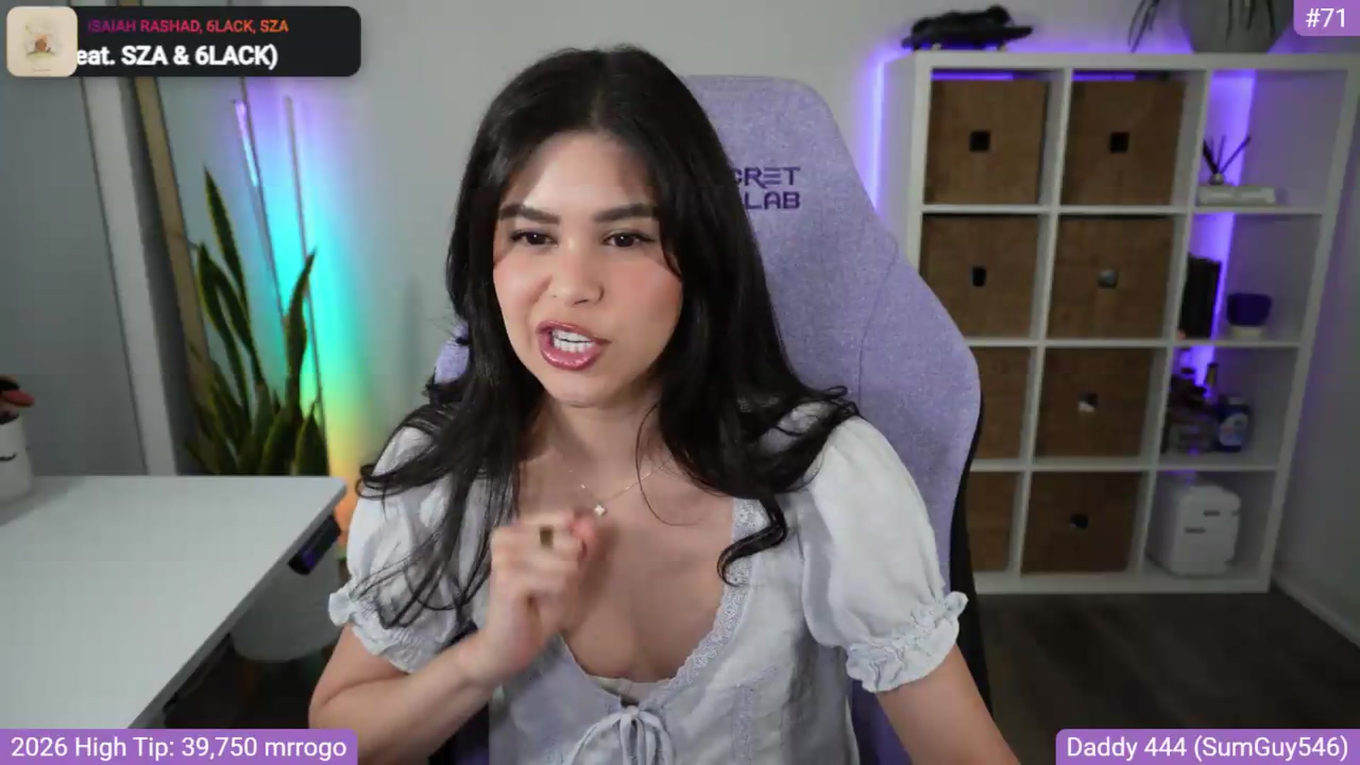 Gallery image thumbnail from RorrieGomez's myfreecams stream on, 05/20/2026, 01:39 image 15 of 20
