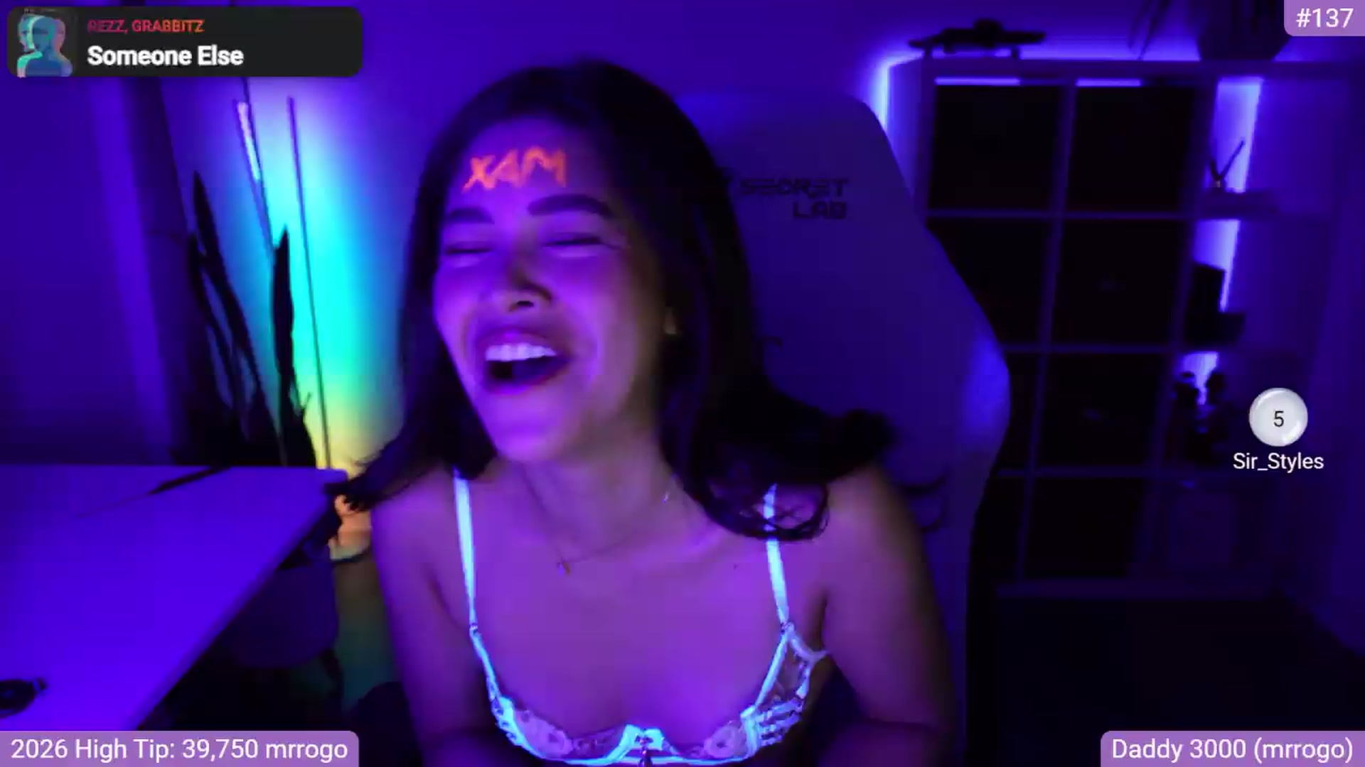 Gallery image thumbnail from RorrieGomez's myfreecams stream on, 06/09/2026, 02:44 image 9 of 20