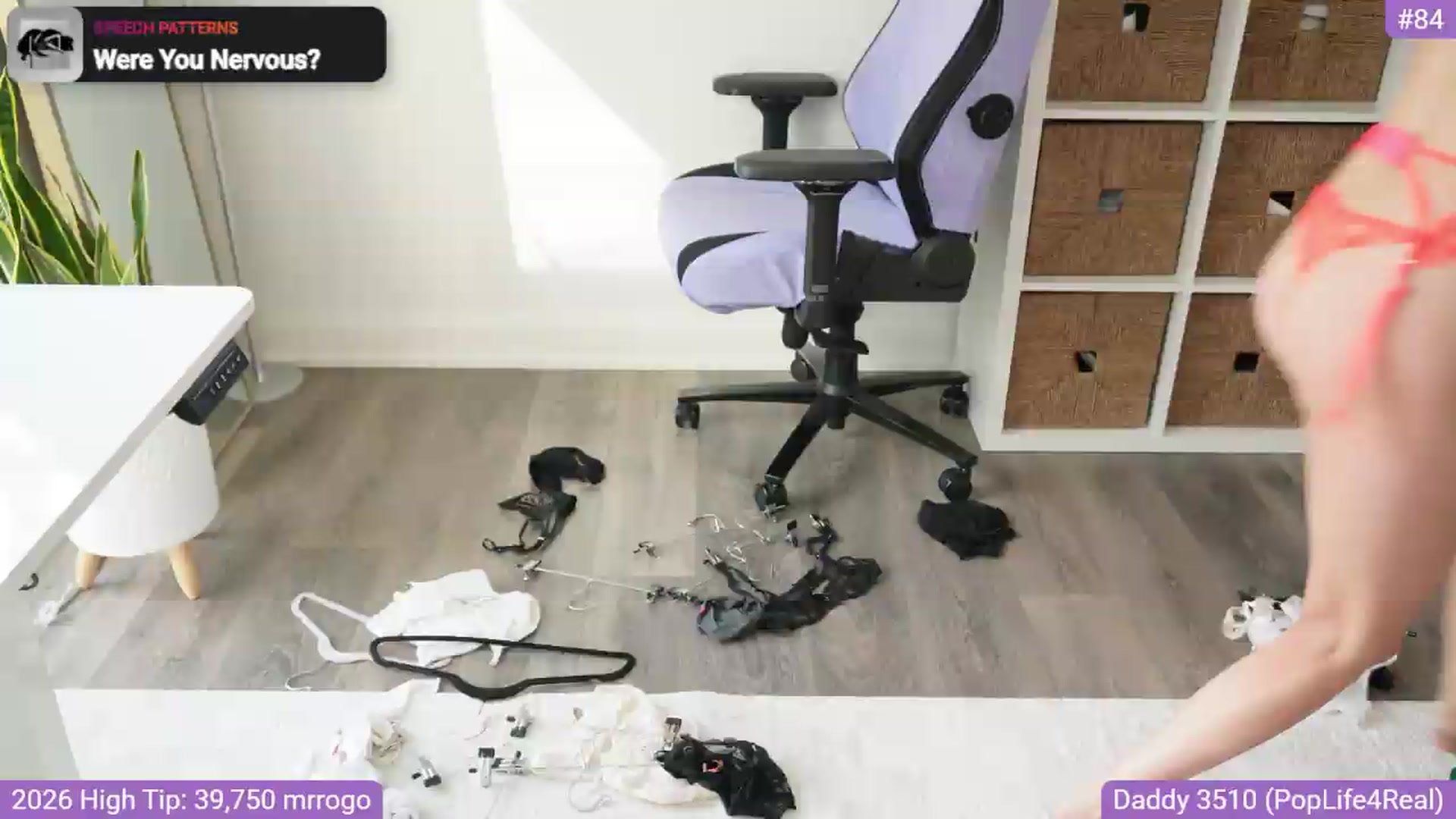 Gallery image thumbnail from RorrieGomez's myfreecams stream on, 06/20/2026, 22:21 image 17 of 20